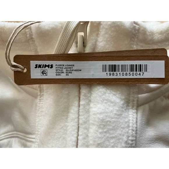 SKIMS Fleece Lounge Fitted Jacket Ecru XS New With Tags - Picture 7 of 8